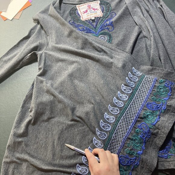 Johnny Was Cardigan Kimono Medium Embroidered Draped Open Front Boho Gray Jacket - Picture 8 of 16